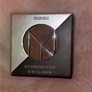 IL Makiage Multi-Dimensional Eye Color